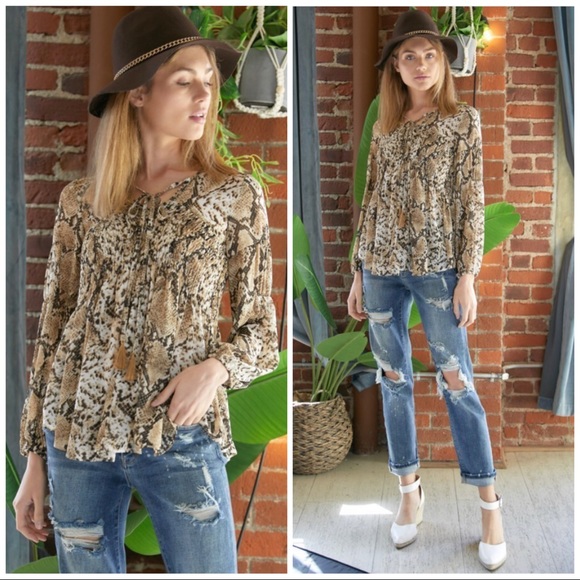 Wild Snake Python Blouse - Picture 2 of 9